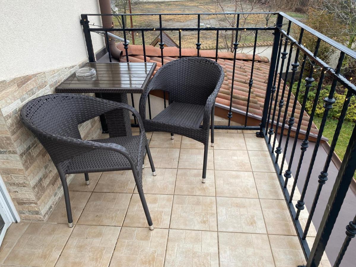 Aura Apartman Hajduszoboszlo Exterior foto