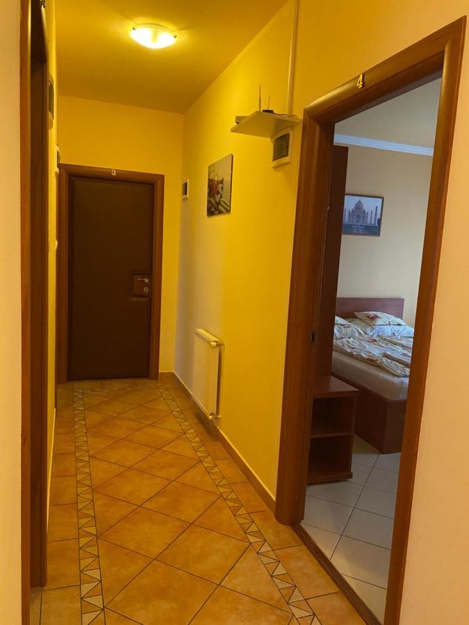 Aura Apartman Hajduszoboszlo Exterior foto
